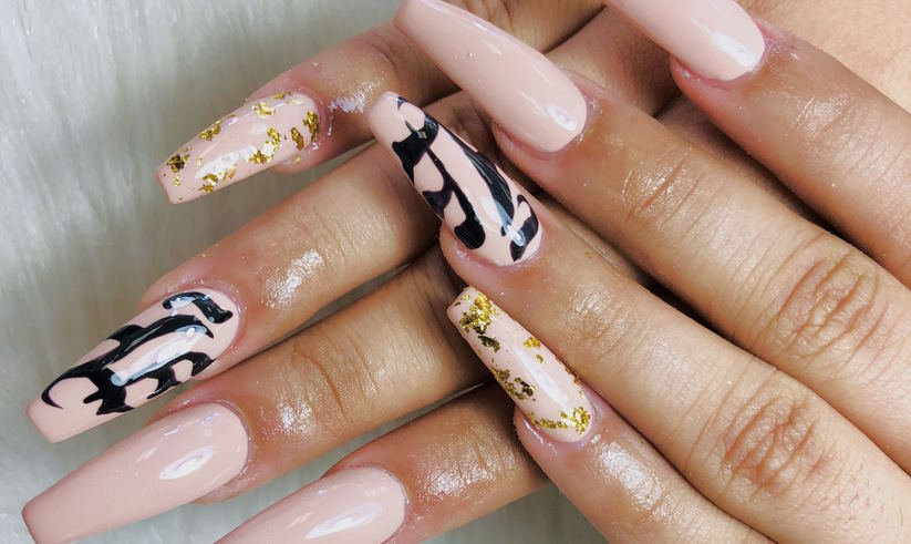 create modern calligraphy nail art